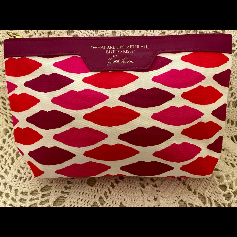 Estée Lauder Cosmetic Bag-NWOT